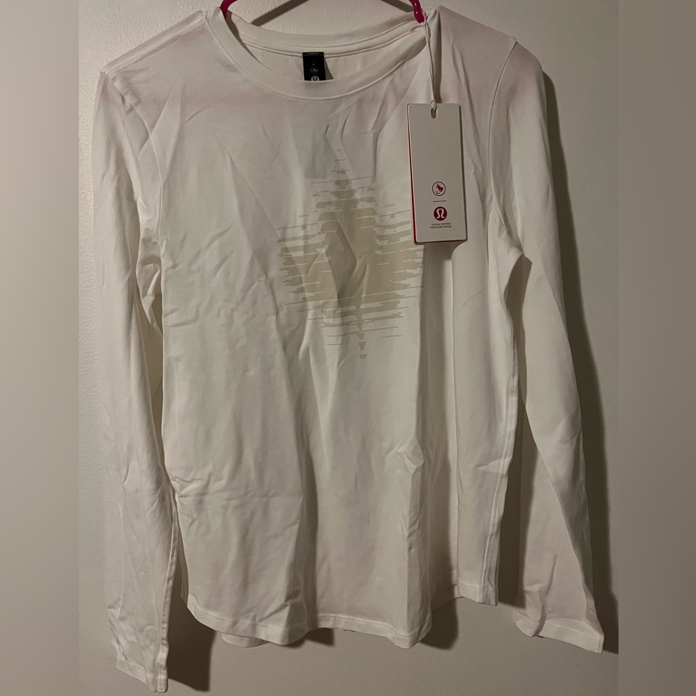 Lululemon love long sleeve. Size 6. White. New with tags.